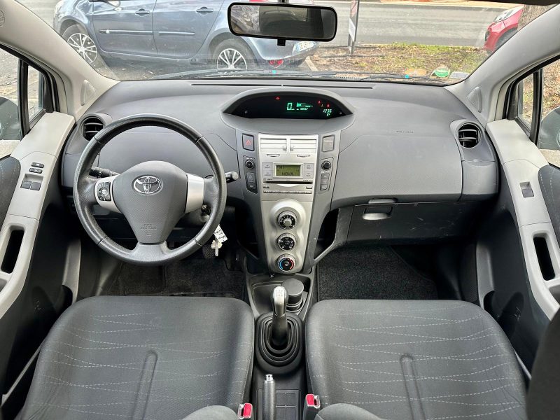 TOYOTA YARIS 2008