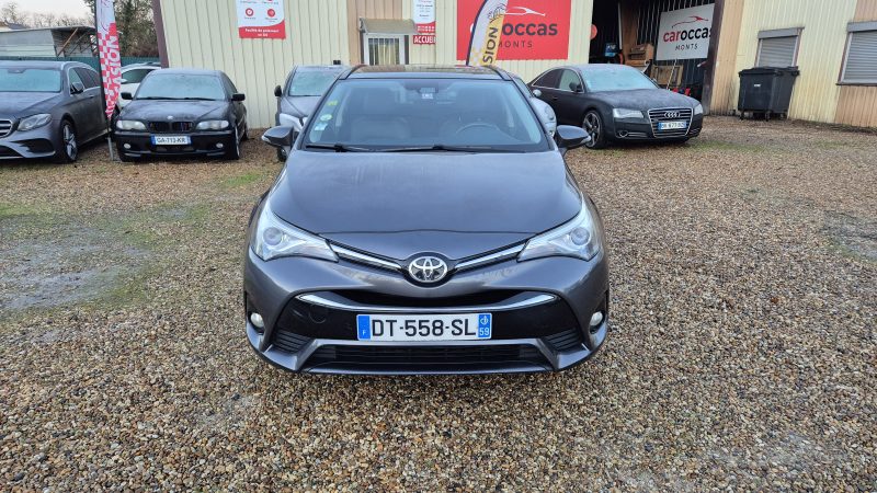 TOYOTA AVENSIS 2015