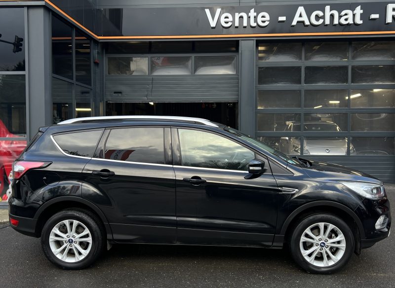 FORD KUGA II PHASE 2 TITANIUM 1.5 ECOBOOST 120 4x2 2WD 1ERE MAIN CUIR APPLE & ANDROID Garantie 1 an