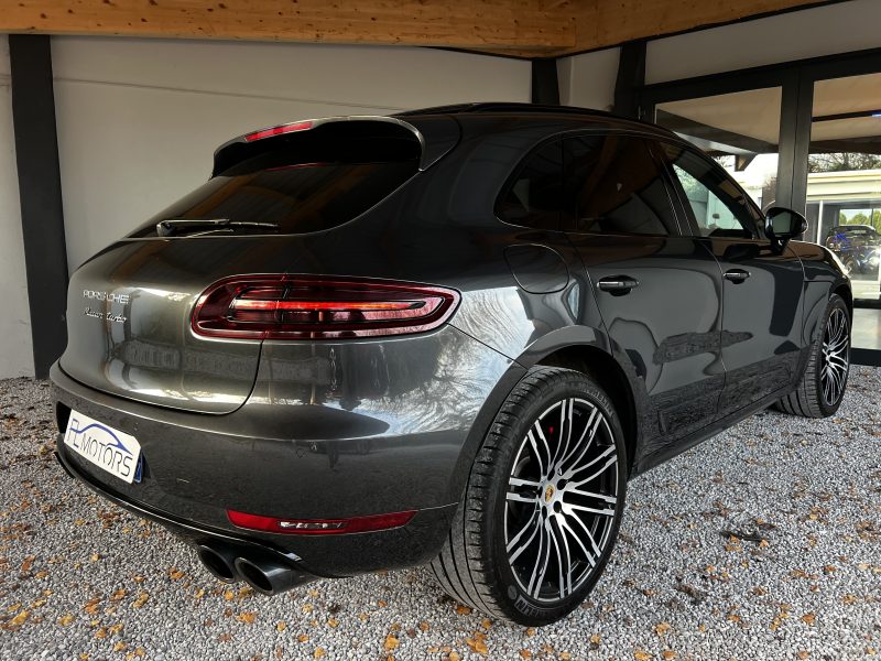 PORSCHE MACAN TURBO PACK PERFORMANCE 440 CV PDK 