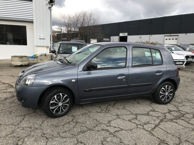 CLIO II ph2 - Campus 5 portes - 1.2i 75cv DYNAMIQUE - GARANTIE 6 MOIS