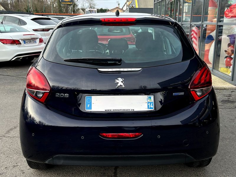 PEUGEOT 208 PHASE 2 ALLURE 1.2 110 Cv BOITE AUTO GPS TOIT PANO CAMERA APPLE CARPLAY - GARANTIE 1 AN