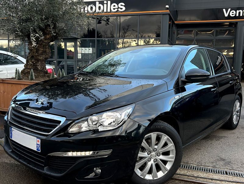 PEUGEOT 308 STYLE 1.2 110 Cv PREMIERE MAIN / 14 100 Kms ECRAN TACTILE CRIT AIR 1 - GARANTIE 1 AN