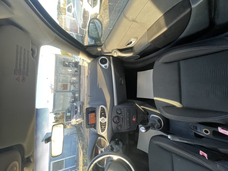 RENAULT CLIO III TOMTOM (100Cv)