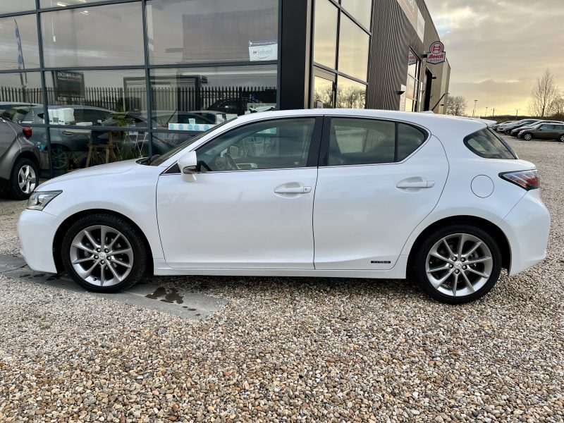 LEXUS CT200H 136 cv Passion 05/2012