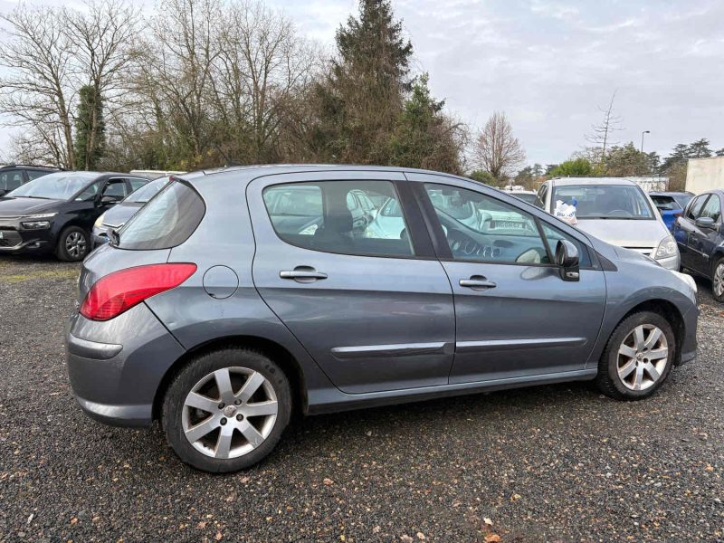 PEUGEOT 308 2009