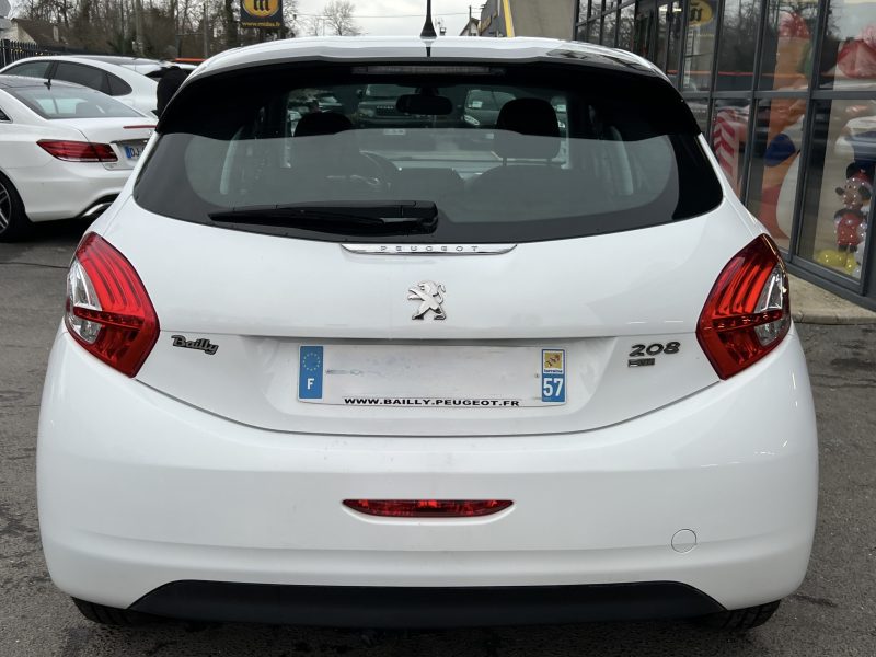 PEUGEOT 208 1.2 VTI 82 BOITE AUTOMATIQUE ECRAN TACTILE REGULATEUR BLUETOOTH CRIT AIR 1 Garantie 1 an