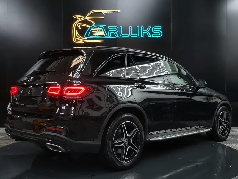 MERCEDES-BENZ CLASSE GLC 300d 245cv Avantgarde Line 4Matic Boîte Auto 9G-Tronic