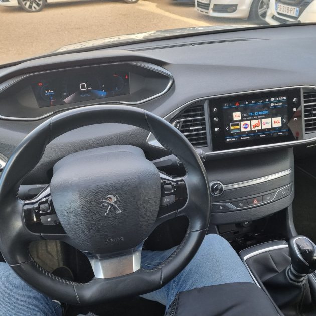 PEUGEOT 308 2020