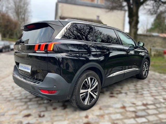 PEUGEOT 5008 allure  2020