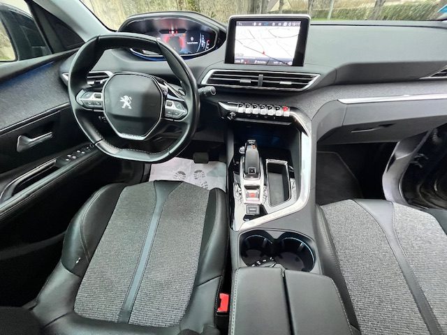 PEUGEOT 5008 allure  2020