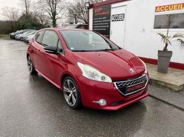 PEUGEOT 208 2013