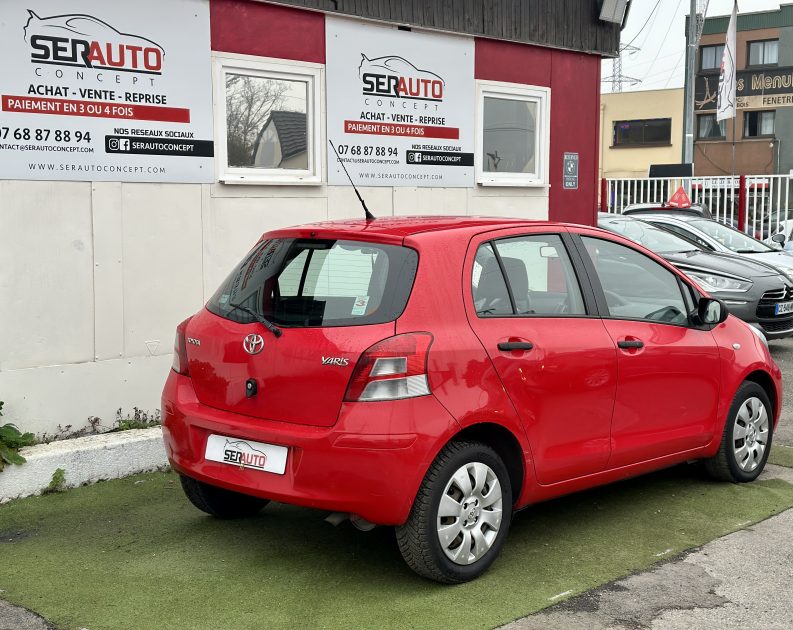 TOYOTA YARIS 2011