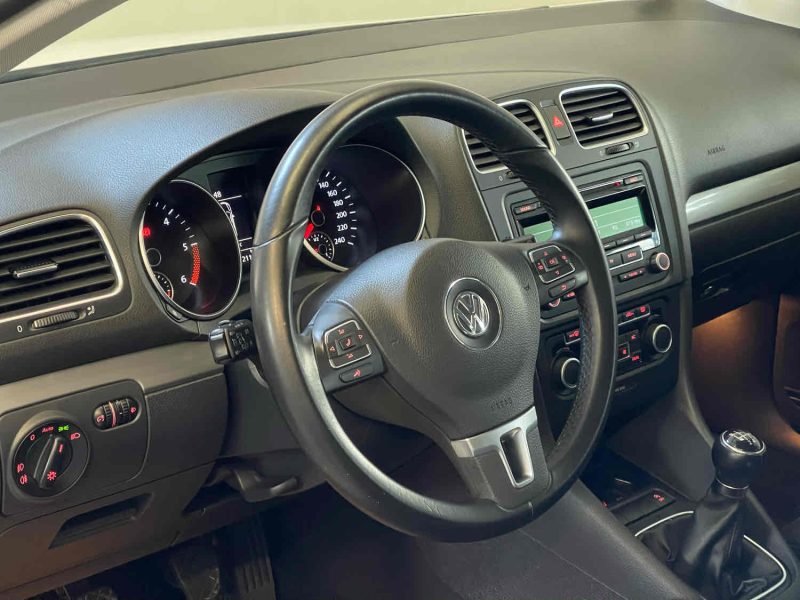 VOLKSWAGEN GOLF 2012