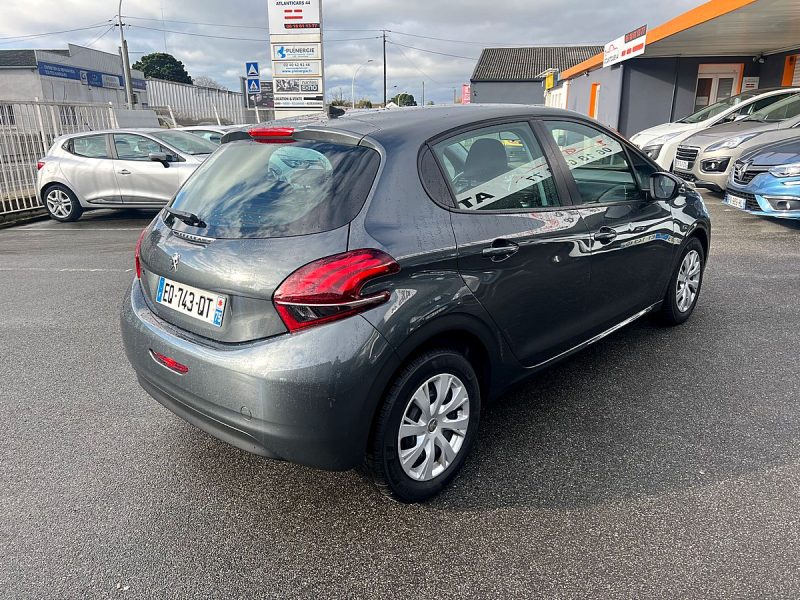 PEUGEOT 208 2017