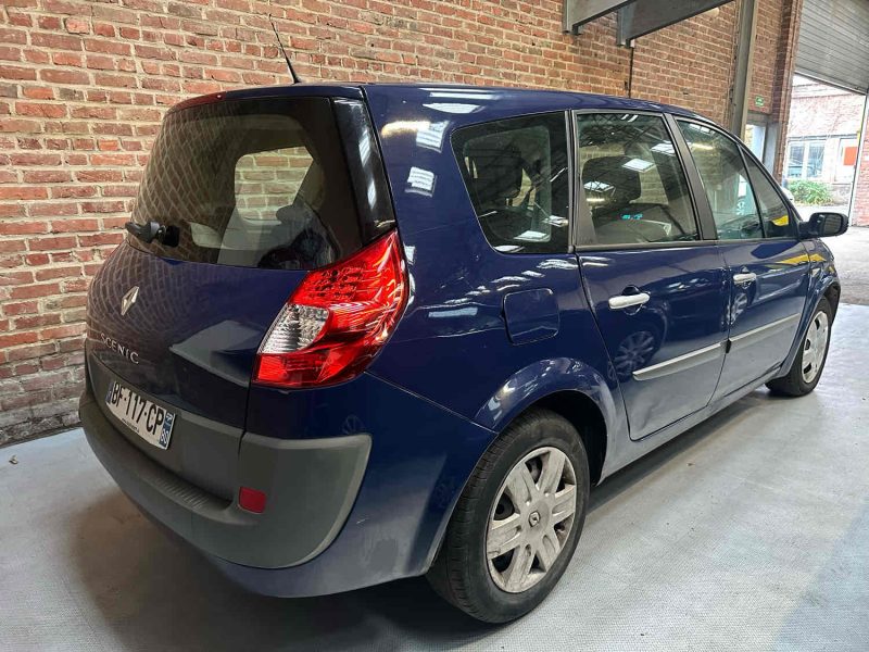 RENAULT SCENIC 1.5 dCi 105 CV Carminat 2009