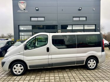 RENAULT TRAFIC 2.0L DCI 90CH 9 PLACES 