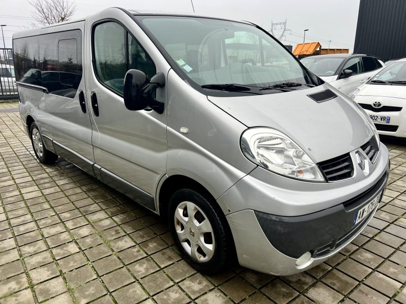 RENAULT TRAFIC 2.0L DCI 90CH 9 PLACES 