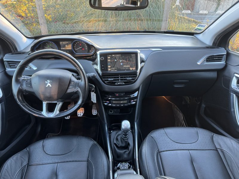 PEUGEOT 2008 1,6 BlueHDI 120 Féline Titane Grip Control