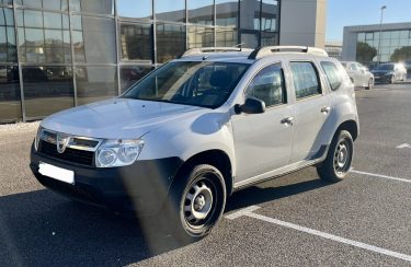 Dacia Duster  1.5 DCI 90 FAP 4X2 ECO2 + ATTELAGE 