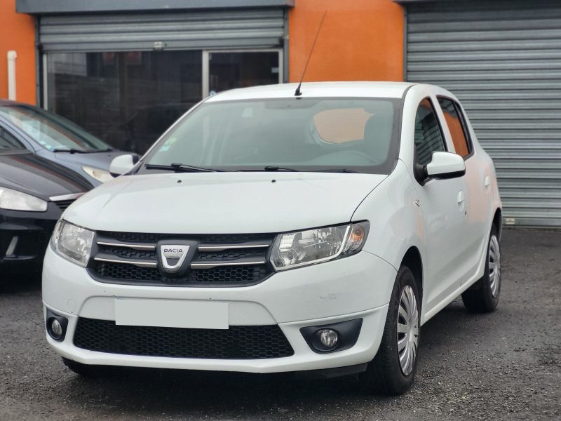 DACIA SANDERO 2015