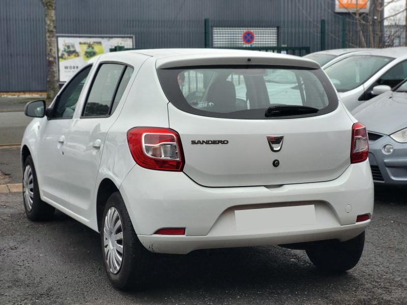 DACIA SANDERO 2015