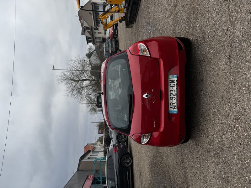 RENAULT CLIO 2010