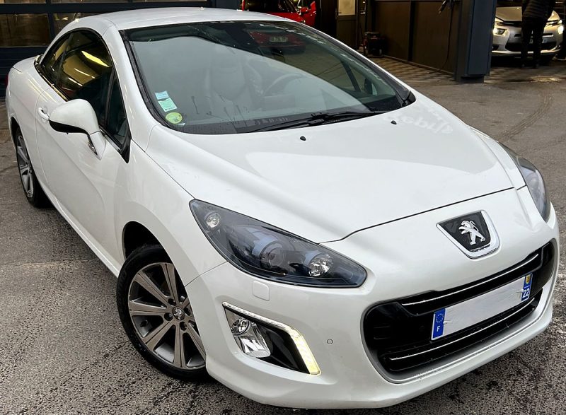 PEUGEOT 308 CC CABRIOLET PHASE 2 FELINE 2.0 HDI 163 BOITE AUTO CUIR GPS ATTELAGE - GARANTIE 1 AN