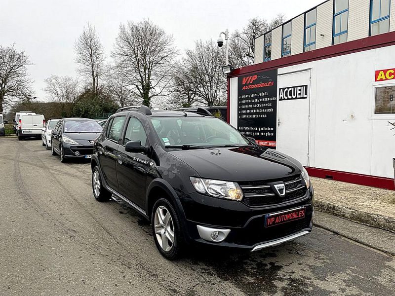 DACIA SANDERO 2015