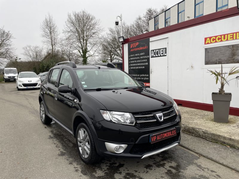 DACIA SANDERO 2013