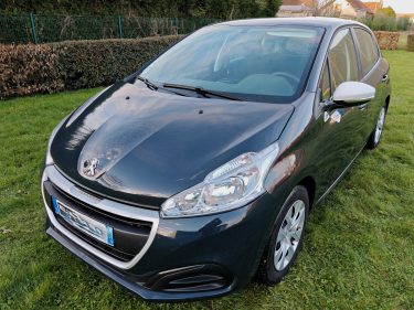 PEUGEOT 208 1.2 VTi "208 LIKE"