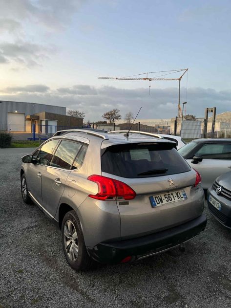 PEUGEOT 2008 2015