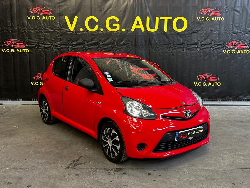 TOYOTA AYGO 1.0i 70 Confort