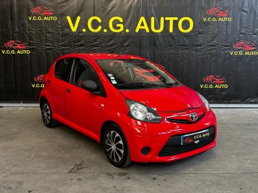 TOYOTA AYGO 1.0i 70 Confort