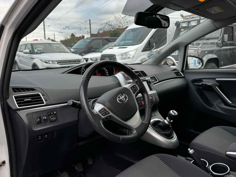 TOYOTA VERSO 2015