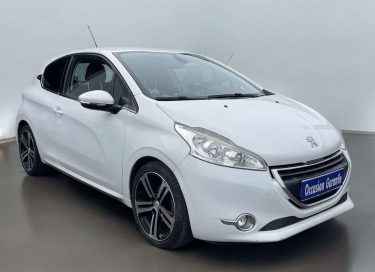 PEUGEOT 208 2013