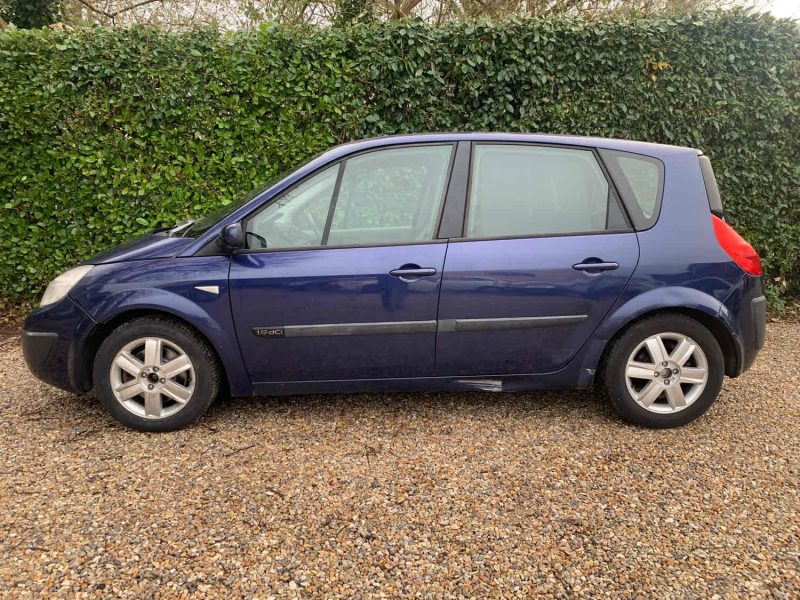 RENAULT MEGANE SCENIC 2004 1.9 dCi (120Ch)