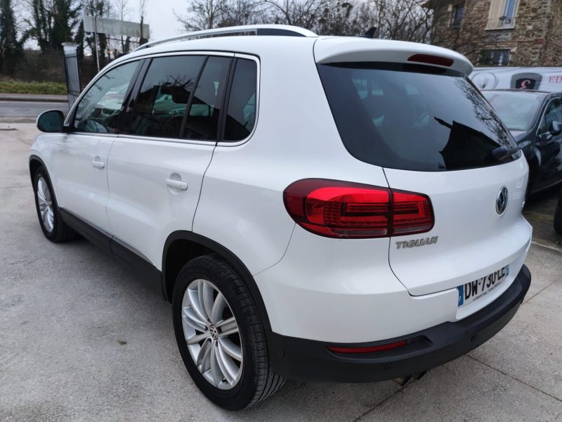 VOLKSWAGEN TIGUAN Carat 2.0 TDI 140