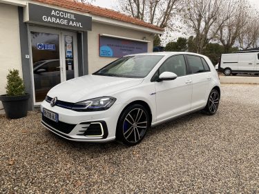 VOLKSWAGEN GOLF 2020