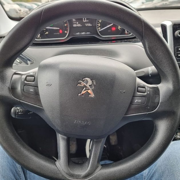 PEUGEOT 208 I (CA_, CC_) 2017