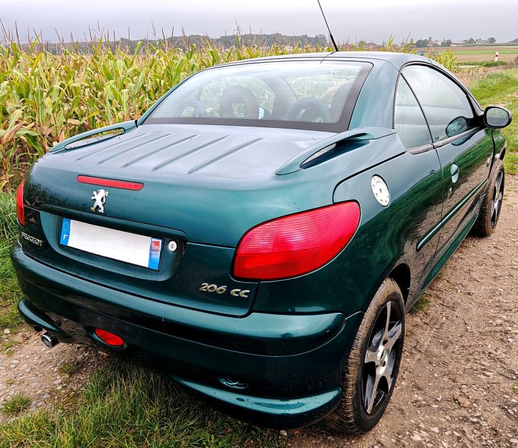 PEUGEOT 206 CC 1.6 16v ROLAND GARROS 110cv - 09/2002 - 124.000 Kms - 1ère MAIN