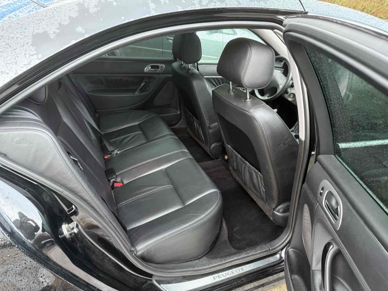 PEUGEOT 607  2011