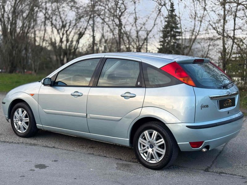 FORD FOCUS 2003