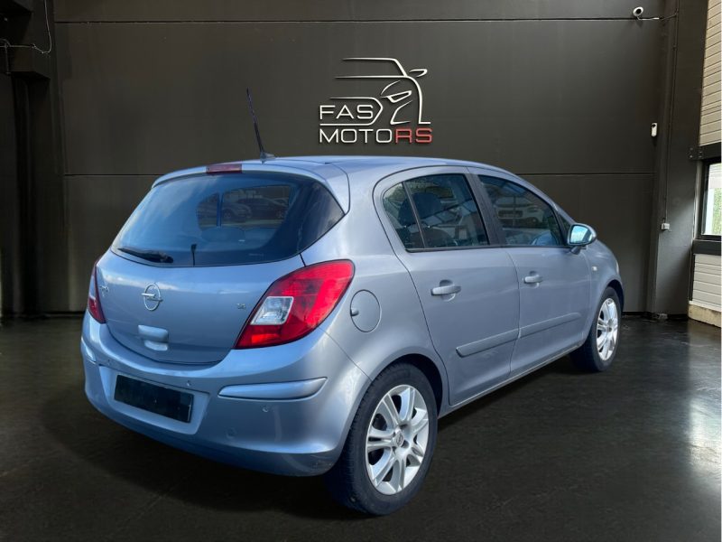 OPEL CORSA COSMO 2008 CT VIERGE 