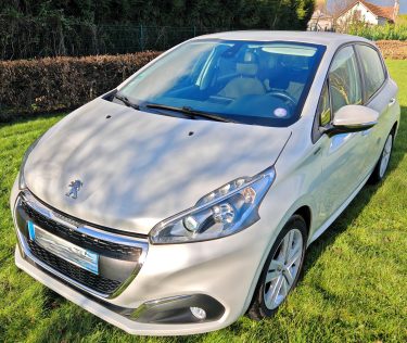 PEUGEOT 208 1.2 VTi PURETECH "SIGNATURE" 82cv - 01/2019 - 83.000 Kms