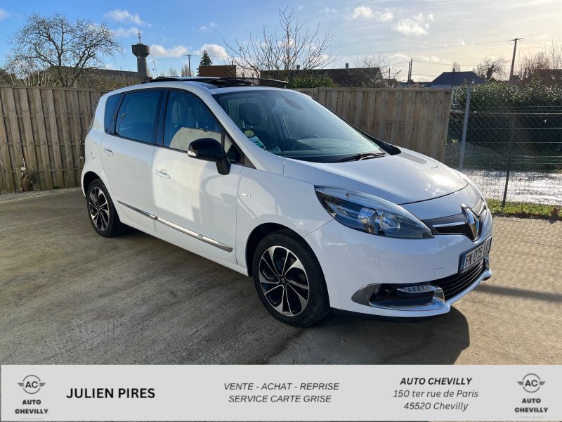 RENAULT SCÉNIC III  1.5 dCi 110 ch EDC BVA Pack Bose/Toit ouvrant/Attelage