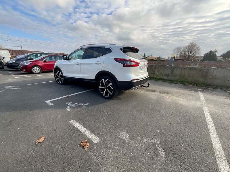 NISSAN QASHQAI 2019