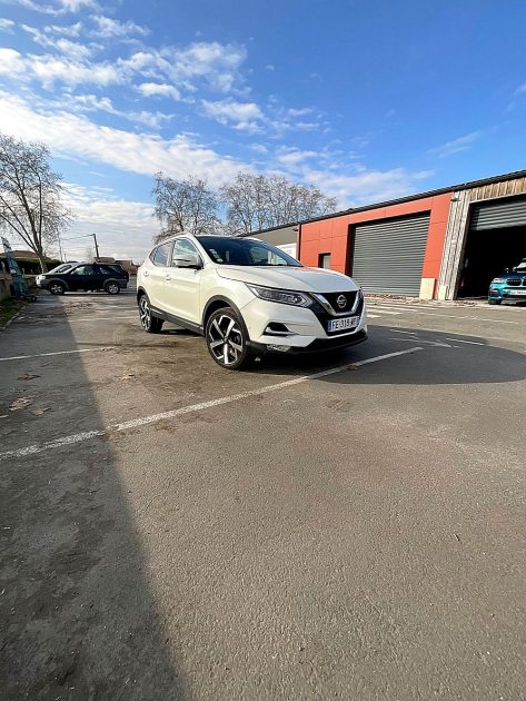 NISSAN QASHQAI 2019