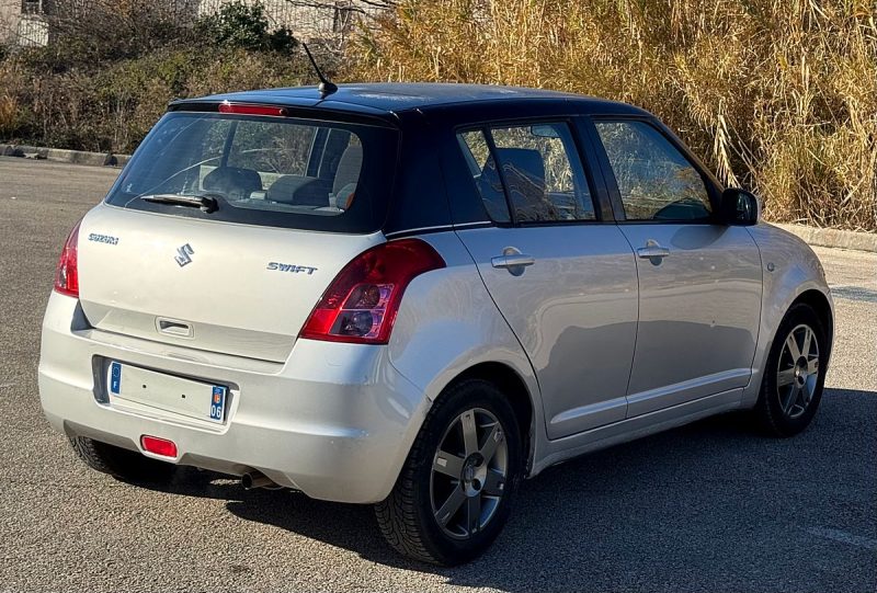 SUZUKI SWIFT 1.3 92 GL