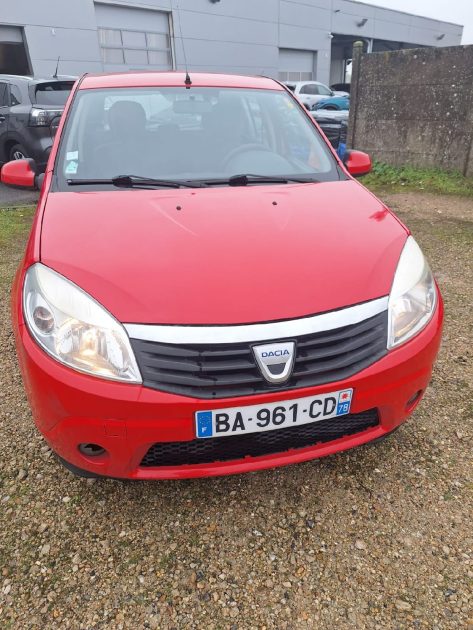 DACIA SANDERO 2010